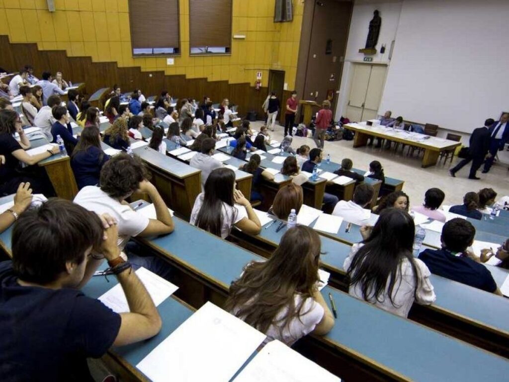 Abilitazione All'insegnamento Per Laureati Con 24 Cfu - Notizie Scuola